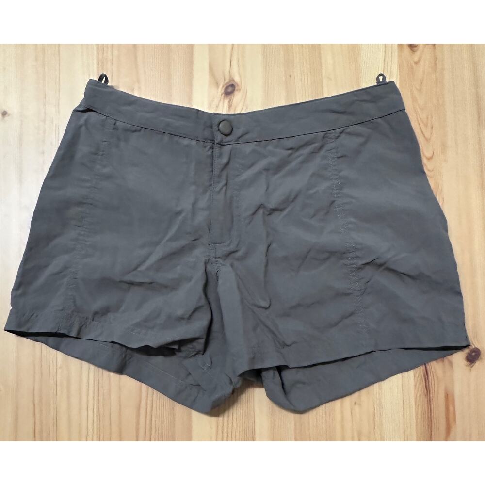 Columbia Olive Green Women's Outdoor Shorts